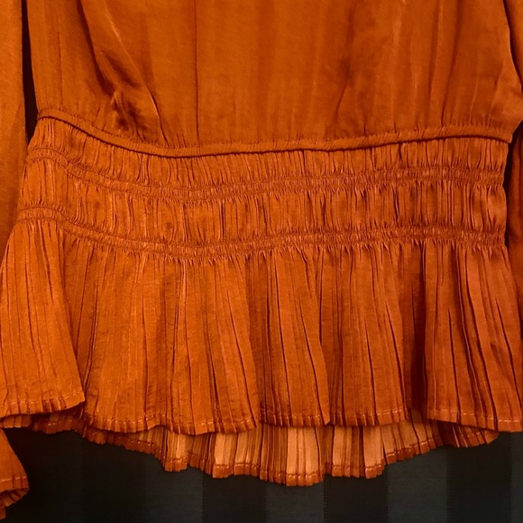 Beautiful rust colored silky blouse. - Picture 2 of 6
